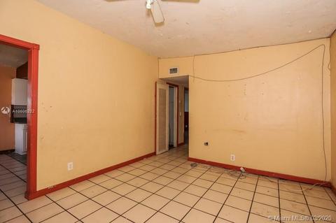 528 E 10th St, Hialeah, FL 33010 photo 14