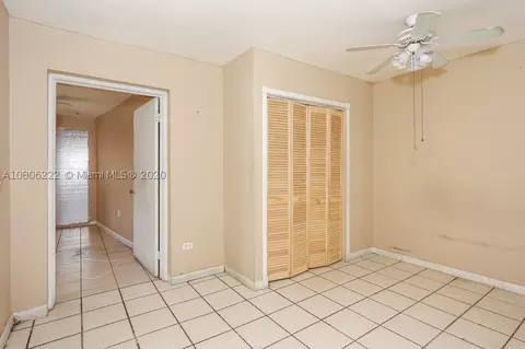 528 E 10th St, Hialeah, FL 33010 photo 12