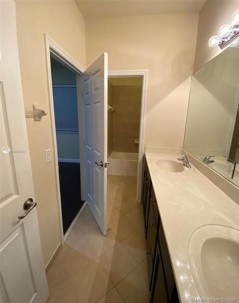8790 W 33rd Ave, Hialeah, FL 33018 photo 27