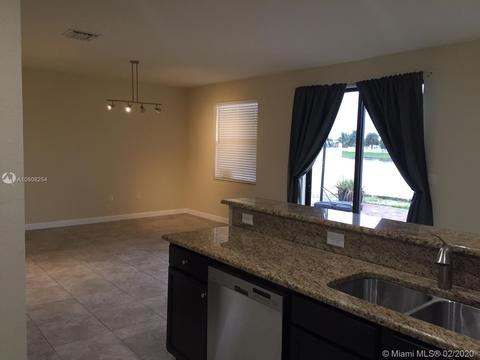 8790 W 33rd Ave, Hialeah, FL 33018 photo 40