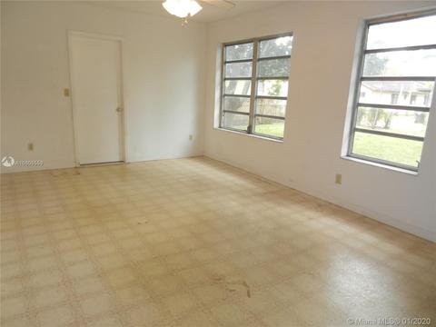 142 Pinecrest Dr, Miami Springs, FL 33166 photo 6
