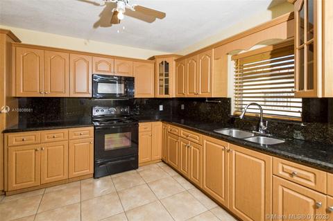 225 E 34th St, Hialeah, FL 33013 photo 9
