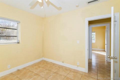 225 E 34th St, Hialeah, FL 33013 photo 22