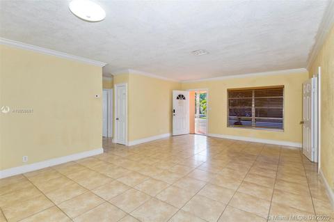 225 E 34th St, Hialeah, FL 33013 photo 4