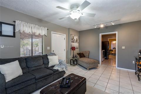 541 E 29th St, Hialeah, FL 33013 photo 7