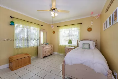 541 E 29th St, Hialeah, FL 33013 photo 18