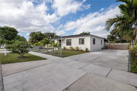 541 E 29th St, Hialeah, FL 33013 photo 3