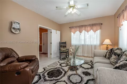 541 E 29th St, Hialeah, FL 33013 photo 13