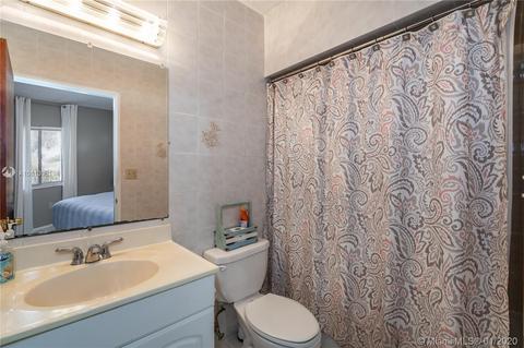 541 E 29th St, Hialeah, FL 33013 photo 15
