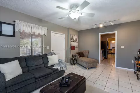 541 E 29th St, Hialeah, FL 33013 photo 7