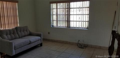 951 E 40th St, Hialeah, FL 33013 photo 5