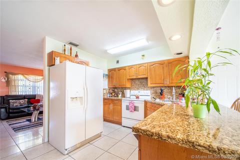 900 E 30th St, Hialeah, FL 33013 photo 9