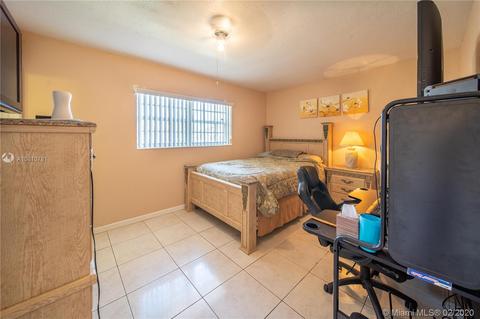 900 E 30th St, Hialeah, FL 33013 photo 17
