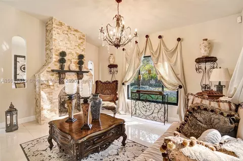 7901 NW 166th St, Miami Lakes, FL 33016 photo 3