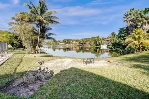 7901 NW 166th St, Miami Lakes, FL 33016 photo 10