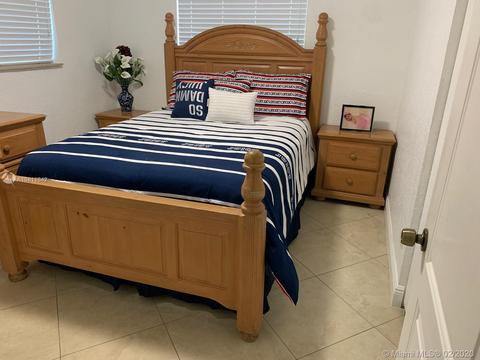 880 E 23rd St, Hialeah, FL 33013 photo 11
