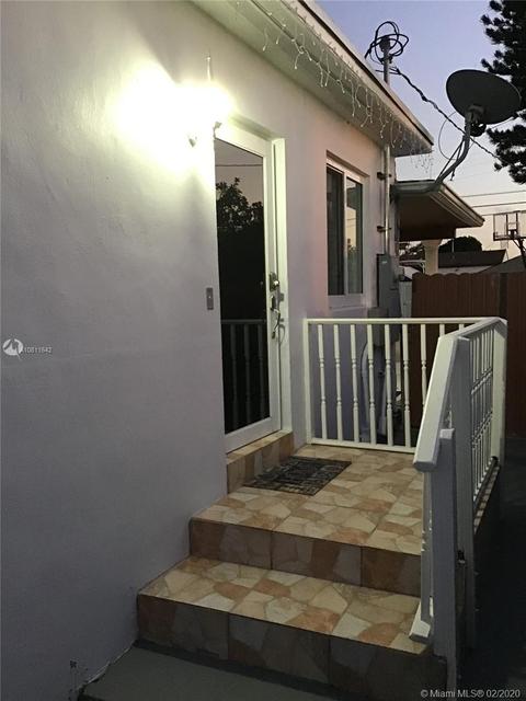 880 E 23rd St, Hialeah, FL 33013 photo 1