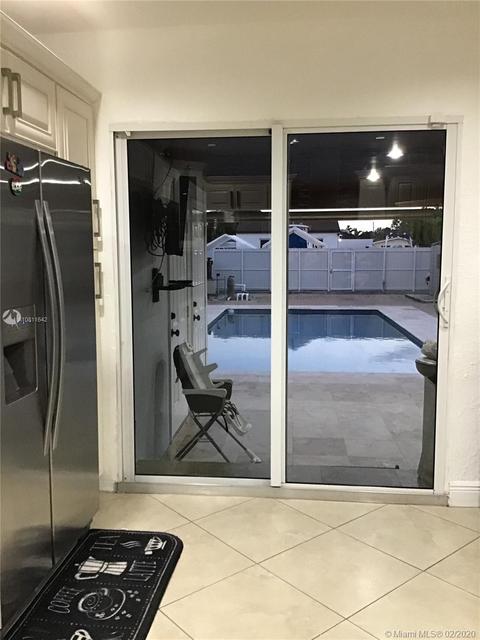880 E 23rd St, Hialeah, FL 33013 photo 15