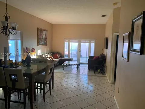 18921 NW Nw 56 Ct, Miami Gardens, FL 33055 photo 3