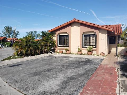 2585 W 64th St, Hialeah, FL 33016 photo 3