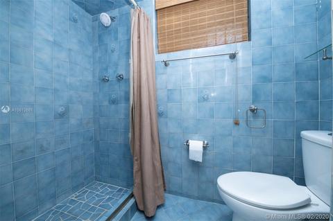 1787 W 79, Hialeah, FL 33014 photo 12