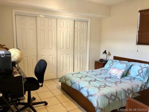 554 E 29th St, Hialeah, FL 33013 photo 15
