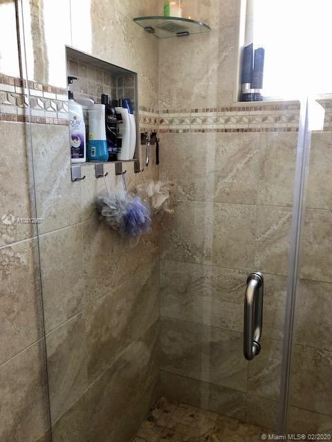 554 E 29th St, Hialeah, FL 33013 photo 18