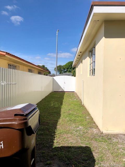 554 E 29th St, Hialeah, FL 33013 photo 22
