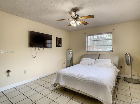 744 E 31st St, Hialeah, FL 33013 photo 12