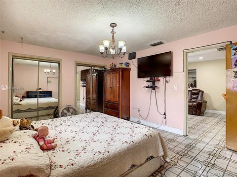 744 E 31st St, Hialeah, FL 33013 photo 16