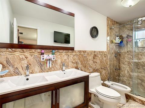 744 E 31st St, Hialeah, FL 33013 photo 19
