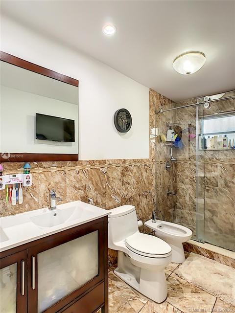 744 E 31st St, Hialeah, FL 33013 photo 20