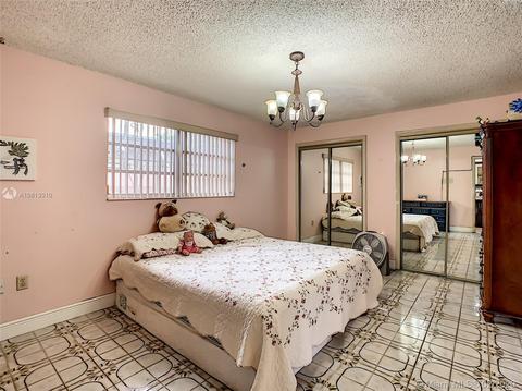 744 E 31st St, Hialeah, FL 33013 photo 17