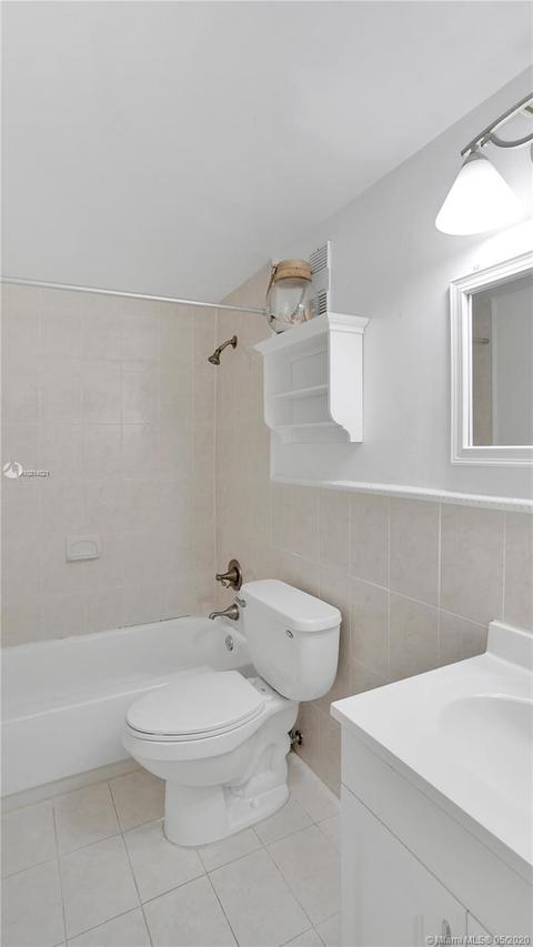 Undisclosed, Miami, FL 33143 photo 15