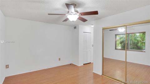Undisclosed, Miami, FL 33143 photo 14
