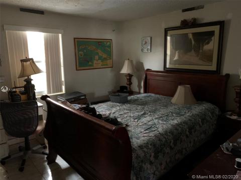 932 E 20th St, Hialeah, FL 33013 photo 9