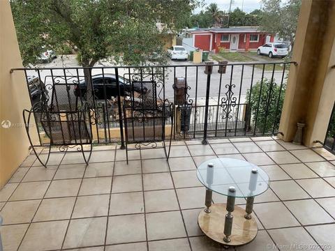 932 E 20th St, Hialeah, FL 33013 photo 2