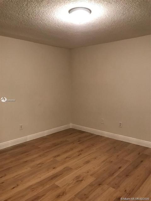 7337 Stardust Dr, Hialeah, FL 33015 photo 6