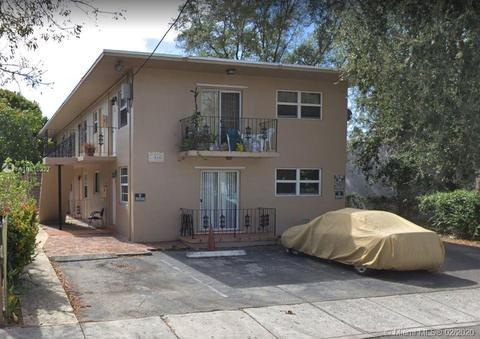 1040 SW 4th St #1, Miami, FL 33130 photo 1