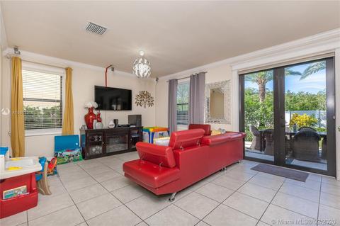 8550 W 33rd Ave, Hialeah, FL 33018 photo 11