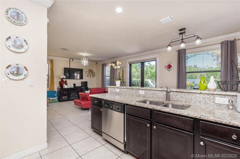 8550 W 33rd Ave, Hialeah, FL 33018 photo 9