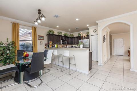 8550 W 33rd Ave, Hialeah, FL 33018 photo 12