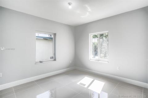 234 E 46th St, Hialeah, FL 33013 photo 11