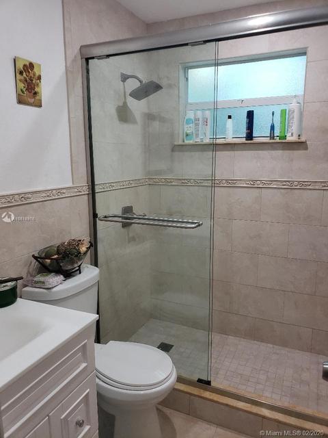 4330 E 8th Ln, Hialeah, FL 33013 photo 16