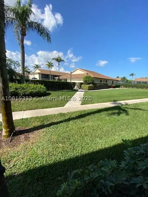 1101 Pinecrest Cir #D, Jupiter, FL 33458 photo 5