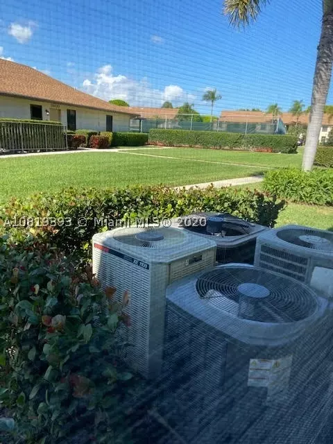 1101 Pinecrest Cir #D, Jupiter, FL 33458 photo 19