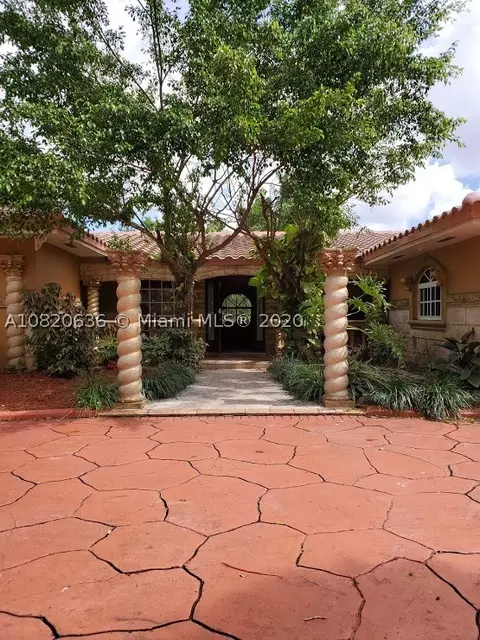 6880 Bamboo St, Miami Lakes, FL 33014 photo 1