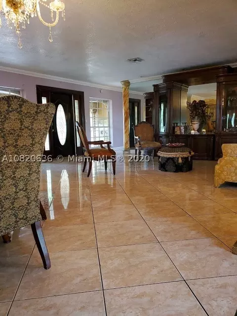 6880 Bamboo St, Miami Lakes, FL 33014 photo 8