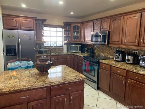 730 E 43rd St, Hialeah, FL 33013 photo 7