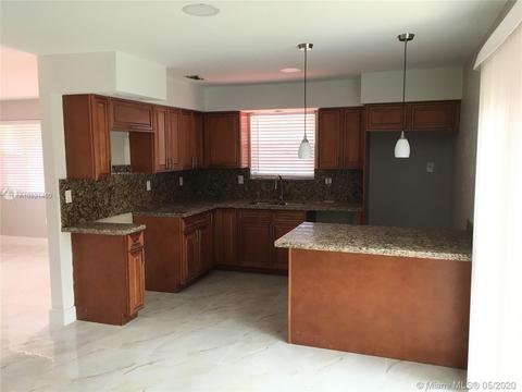 779 E 20th St, Hialeah, FL 33013 photo 5